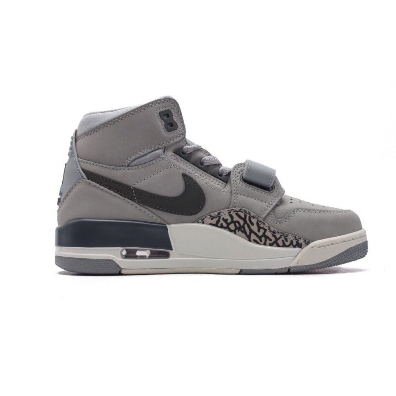 【AT3168】Nike AJ Jordan Air Jordan ナイキAJジョーダンエアジョーダンレガシー312ハイカットスニーカーAJ312ジョー312万能バスケットボールシューズ クールなミックススタイル、誰もが好きです。