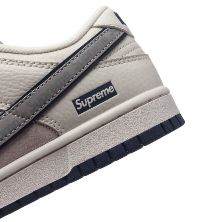 【AT3171】Nike x Supreme Nike Dunk Low Retro スニーカー レトロスニーカー