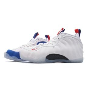 【AT3175】Nike Air Foamposite one は、ファッショナブルでスポーティなバスケットボールシューズであり、コート内のガードプレーヤーのための戦闘靴です。