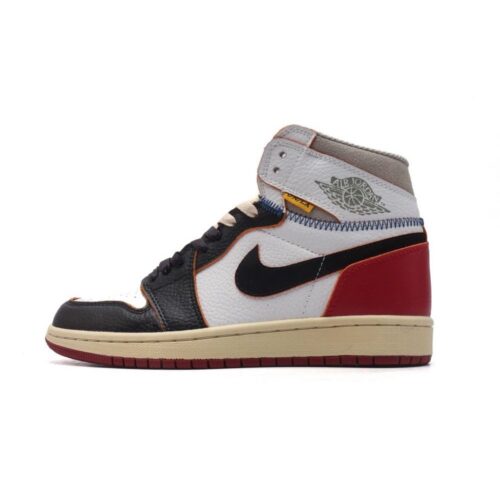 【AT3179】Nike unisex sports sneakers Nike Air Jordan 1 Retro High OG ナイキの男女共通のスポーツシューズ、Nike Air Jordan 1 Retro High OG、ジョーダン1、AJ1、バスケットボールシューズ、スポーツシューズ