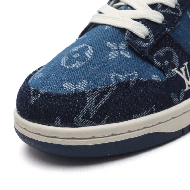 【AT3185】LV x Nike Nike Dunk Low Retro ナイキ ダンク ロー レトロ スポーツシューズ クラシック ヴィンテージ パーカー 靴 ルイヴィトン ネーム。