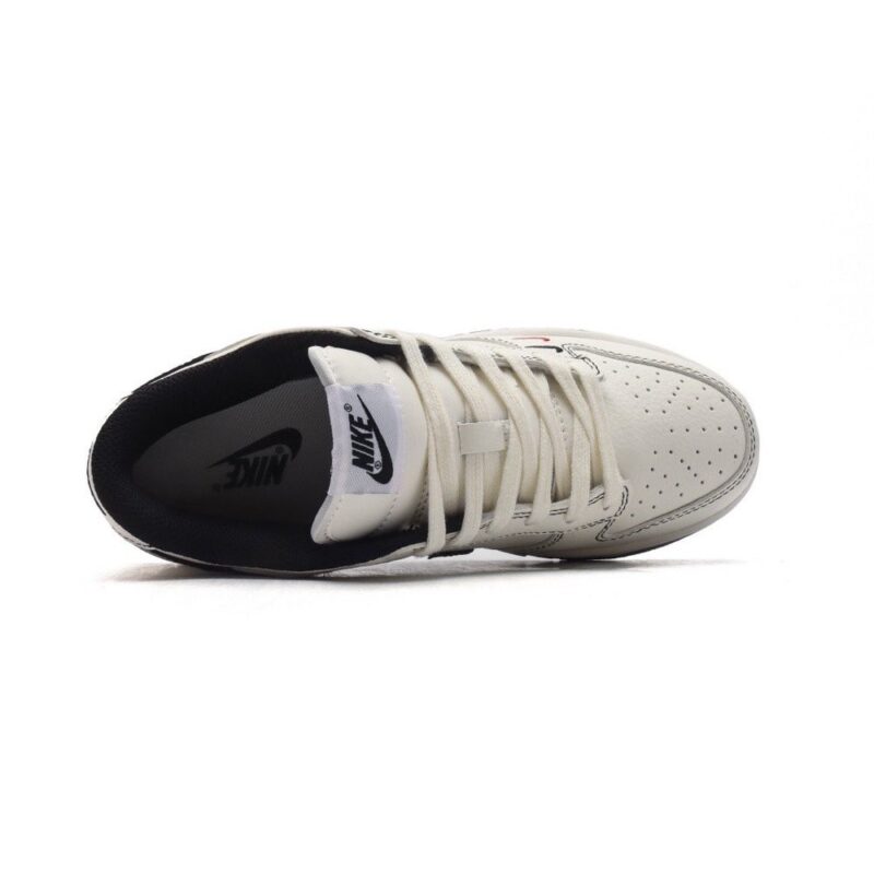 【AT3195】Nike x Supreme Nike Dunk Low Retro ナイキ×シュプリームナイキ ダンク ロー レトロは、80年代のクラシックバスケット ボールシューズで