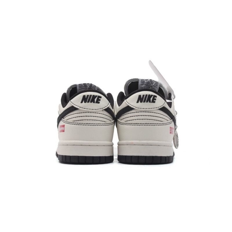 【AT3195】Nike x Supreme Nike Dunk Low Retro ナイキ×シュプリームナイキ ダンク ロー レトロは、80年代のクラシックバスケット ボールシューズで