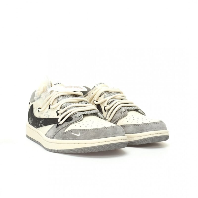 【AT3200】Dior x Travis Scott x Nike ディオール×トラヴィス・スコット×ストーン・アイランド×ナイキSBダンクロー「Dior」トラビス・スコットとストーン・アイランドがフランスの高級ファッションブランドであるディオールとコラボした特別なコレクション。