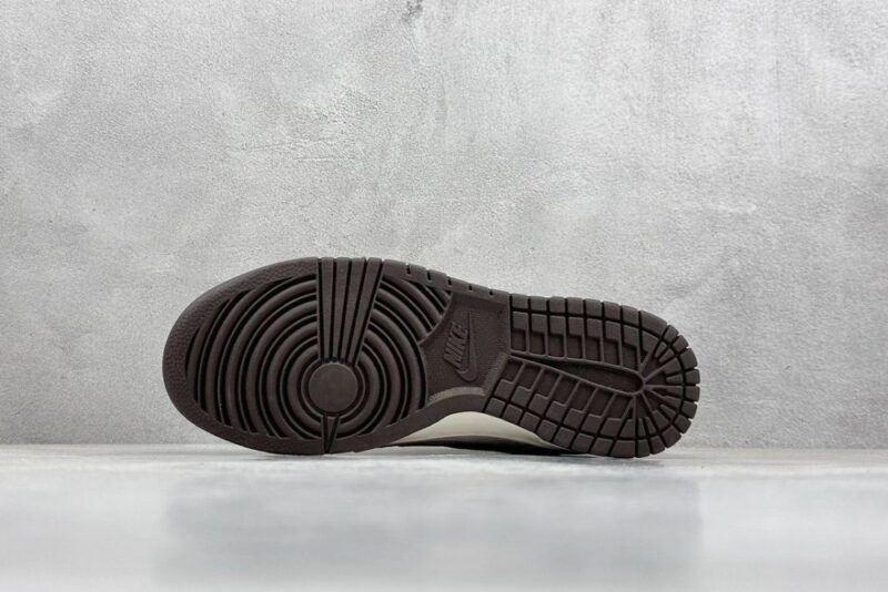 【AT3202】Dior x Nike SB Dunk Low メイズ ブラウン ダブル フック