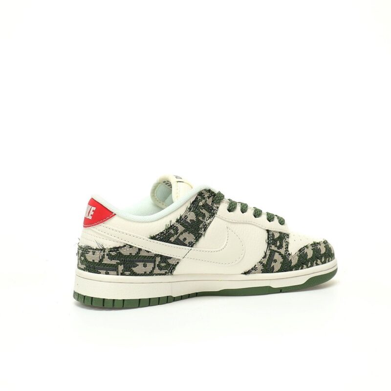 【AT3204】Dior x Nike SB Dunk Low "Dior" ディオール×ナイキSB ダンク ロー"Dior" クリエイティブカスタムコラボレーション、フランスの高級ファッションブランド・ディオールのバスケットボールコレクションのローカットカジュアルスケートシューズ「コラボホワイトアーミーグリーンディオール提花」