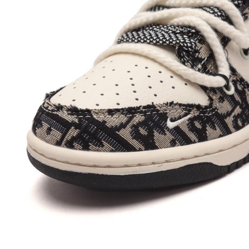 【AT3206】Nike Dunk Low Retro レトロなスポーツシューズ デコンストラクトされたストラップ ダブルストラップ DIORディオールとのコラボレーション