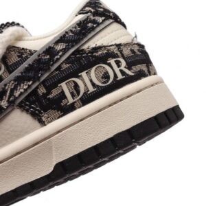 【AT3206】Nike Dunk Low Retro レトロなスポーツシューズ デコンストラクトされたストラップ ダブルストラップ DIORディオールとのコラボレーション