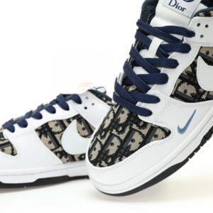 【AT3209】Dior x Nike Nike SB Dunk Low ディオール×ナイキナイキSBダンクロー「ディオール」バスケットボールコレクションロートップカジュアルスポーツスケートシューズ「レザーホワイトディープブルーディオールフラワー」