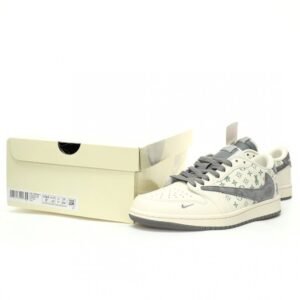 【AT3212】Louis Vuitton x Travis Scott x Nike Air Jordan 1 Low OG SP ルイ・ヴィトン x トラヴィス・スコット x ナイキ エア ジョーダン 1 ロー OG SP "ベージュ/グレー/グルーミーベア/LV" AJ1 ジョーダン1 ローカットのクラシックなカルチャーに万能でカジュアルなスポーツ バスケットボールシューズ
