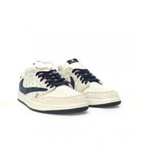 【AT3218】Louis Vuitton x Travis Scott x Nike Air Jordan 1 Low OG SP 人気のヒップホップアーティスト、トラヴィス・スコットが、フランスの高級ブランド、ルイ・ヴィトンとコラボしたNike Air Jordan 1 Low OG SPをカスタマイズしました。