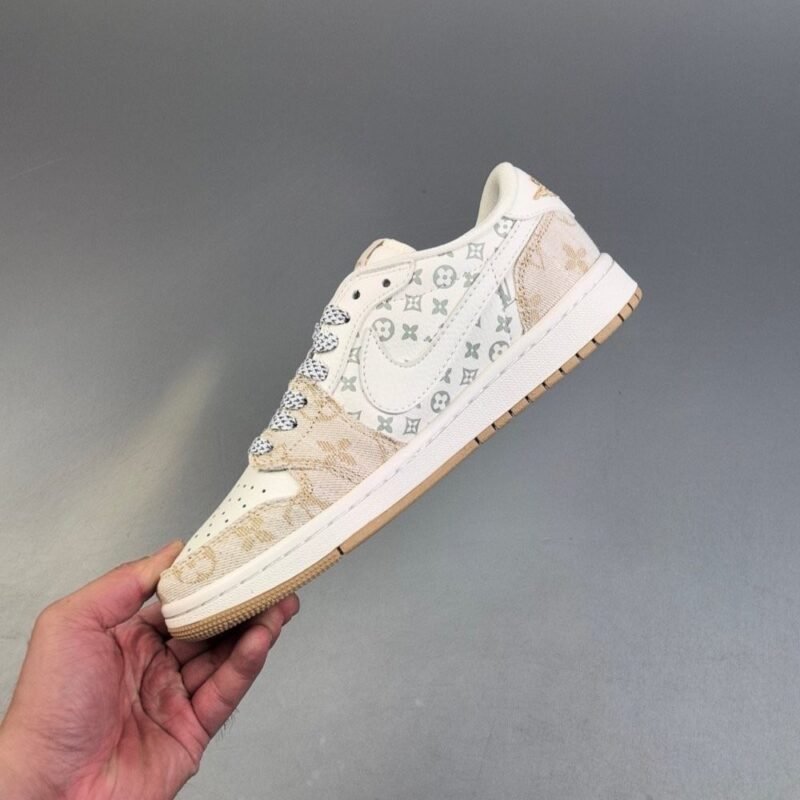 【AT3224】Louis Vuitton x Travis Scott x Air Jordan 1 Low ルイヴィトン×トラビス・スコット×エア ジョーダン 1 ロー LV コーデュロイ デニム オフホワイト AJ1 ジョーダン1 代
