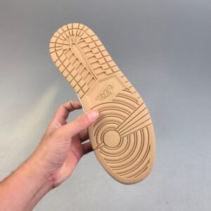 【AT3224】Louis Vuitton x Travis Scott x Air Jordan 1 Low ルイヴィトン×トラビス・スコット×エア ジョーダン 1 ロー LV コーデュロイ デニム オフホワイト AJ1 ジョーダン1 代