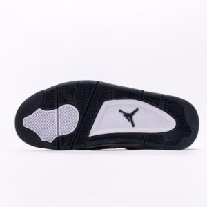 【AT3226】Louis Vuitton x Air Jordan 4 Retro ルイ・ヴィトン x エアジョーダン4リトロは、レザー素材を使用したシューズです。