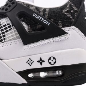 【AT3229】Louis Vuitton x Air Jordan 4 Retro ルイ・ヴィトン × エアジョーダン4レトロシリーズ シューズ全体はレザー素材で作られ、アッパーには白色のLVのプリントが主体フレームとして使用されています。