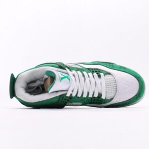 【AT3231】Louis Vuitton x Air Jordan 4 Retro ルイ・ヴィトン × エア ジョーダン 4 レトロバスケットボールシューズシリーズ。 シューズ全体は革で作られ、アッパーには白いLVプリントが主体となっています。