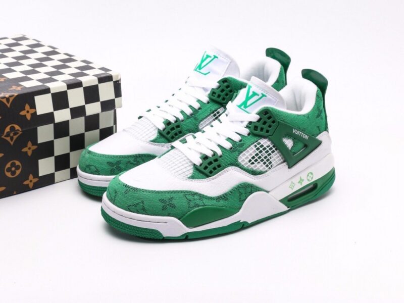 【AT3231】Louis Vuitton x Air Jordan 4 Retro ルイ・ヴィトン × エア ジョーダン 4 レトロバスケットボールシューズシリーズ。 シューズ全体は革で作られ、アッパーには白いLVプリントが主体となっています。