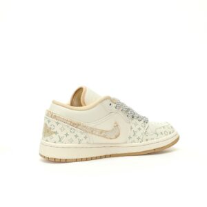 【AT3242】Louis Vuitton x Nike Air Jordan 1 Low OG SP "Beige/Khaki/LV Monogram" ルイヴィトン×ナイキ エア ジョーダン 1 ロー OG SP"ベージュ/カーキ/LVモノグラム"