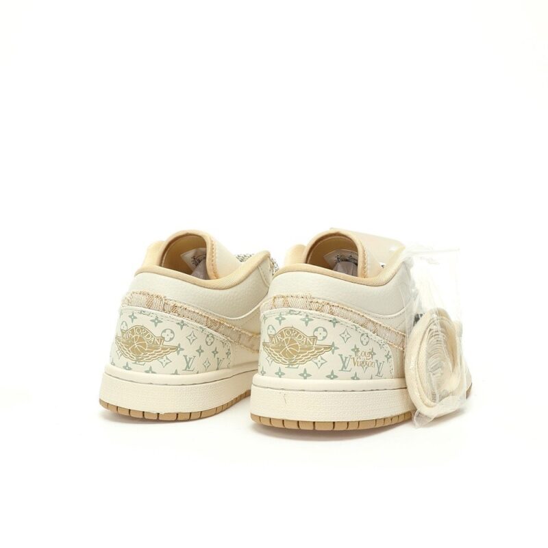 【AT3242】Louis Vuitton x Nike Air Jordan 1 Low OG SP "Beige/Khaki/LV Monogram" ルイヴィトン×ナイキ エア ジョーダン 1 ロー OG SP"ベージュ/カーキ/LVモノグラム"