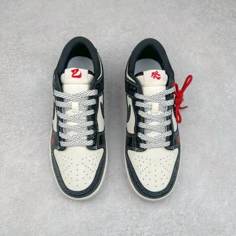 【AT3244】Nike SB Dunk Low Black and White Snake Limited Skateboarding Shoes Nike SBダンクロー ブラックアンドホワイトスネークプリント限定スケートシューズ