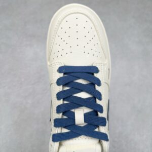 【AT3246】Nike x StüssyコラボDunk Lowブルー＆ホワイトのクラシック - トレンディな必須アイテム、数量限定発売