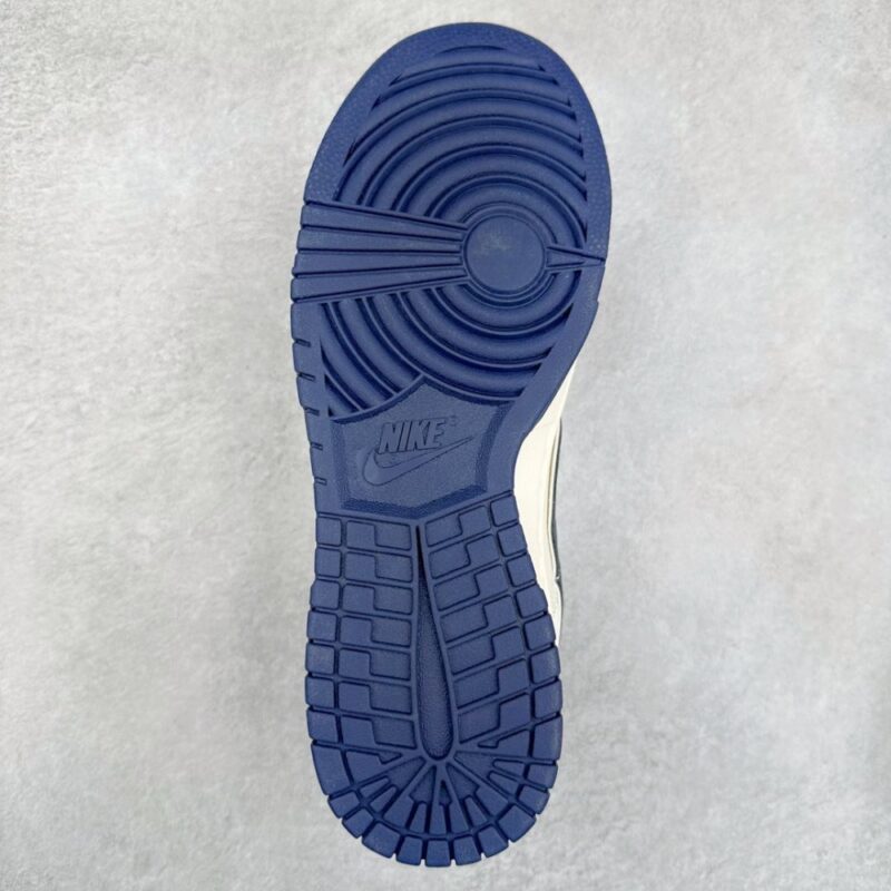 【AT3246】Nike x StüssyコラボDunk Lowブルー＆ホワイトのクラシック - トレンディな必須アイテム、数量限定発売