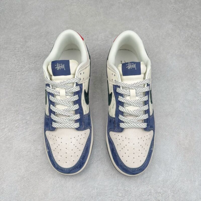【AT3247】Nike x Stüssy コラボ Dunk Low ブルーホワイト ヴィンテージリミテッドエディション - トレンドとクラシックの完璧な組み合わせ