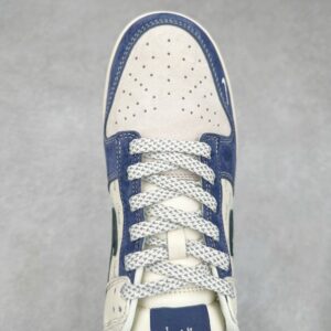 【AT3247】Nike x Stüssy コラボ Dunk Low ブルーホワイト ヴィンテージリミテッドエディション - トレンドとクラシックの完璧な組み合わせ