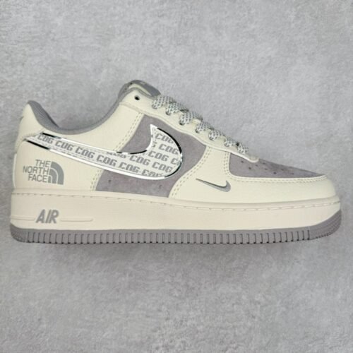 【AT3252】Nike x The North Face コラボ Air Force 1 ローカット モデル - アウトドアとトレンドの完璧な融合