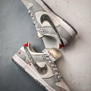 【AT3256】Nike x The North Face ナイキ ダンク ロー レトロ "DIYプレミアムカスタマイズ" ノースフェイス 蛇年グレーブラックスネークスケール ローカットカジュアルスポーツシューズ Nike x The North Face コラボレーション ダンク ロー グレーホワイトスネーク柄限定版 - アウトドア機能とトレンドが完璧に融合