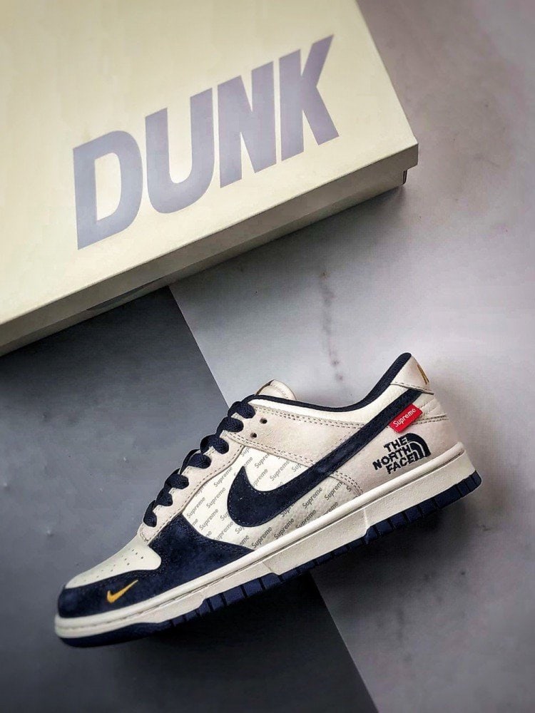 【AT3257】Nike Dunk Low Retro Nike x The North Face x Supreme "DIY高級カスタム" ノースフェイス ホワイト×ブルー 低カットフェイスウェア ナイキ × ザ ノースフェイス × シュプリーム コラボ ダンク ロー - 限定トレンドスニーカー