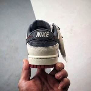 【AT3260】Nike x The North Face Dunk Low ディープレッドスケートボードシューズ