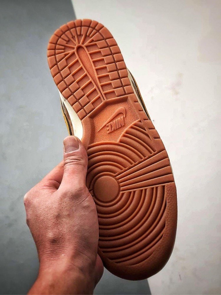 【AT3263】Nike x The North Face Dunk Low Premium - ゴールデンカラメルカラー Nike Dunk Low Retro