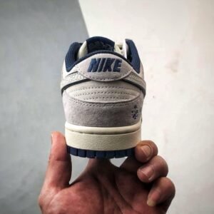 【AT3264】Nike x The North Face 蛇柄レトロカジュアルシューズ- ファッショナブルなグレーホワイトカラー、スポーツファッショントレンドの新しい選択肢 Nike Dunk Low Retro