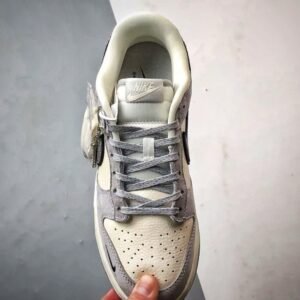 【AT3268】Nike x The North Face Dunk Low 灰色のレトロスタイル。クラシックでトレンディなデザインのNike Dunk Low Retro。