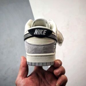 【AT3268】Nike x The North Face Dunk Low 灰色のレトロスタイル。クラシックでトレンディなデザインのNike Dunk Low Retro。