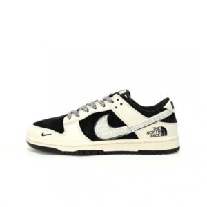 【AT3275】The North Face x Nike ノースフェイス×ナイキ アライアンススニーカー - ブラック＆ホワイトのトレンドデザイン　Nike Dunk Low Retro ノースフェイスCDG オフホワイト&ブラック ローカットカジュアルスポーツシューズ