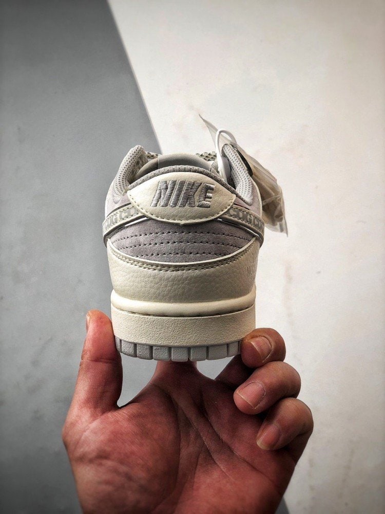 【AT3278】The North Face x Nike ノースフェイス×ナイキコラボスポーツカジュアルシューズ。ファッションにも合う快適なデザイン。NK Dunk Low RetroノースフェイスCDGミルキーグレーローカットカジュアルスポーツスニーカー。
