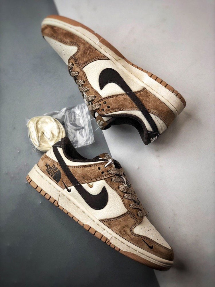 【AT3280】Nike × The North Faceの復古デザインスニーカー、Nike Dunk Low Retroノースフェイス白茶黒のフック、ローカットカジュアルスポーツシューズ