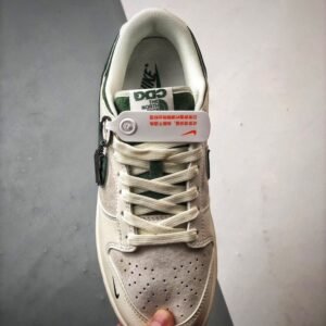 【AT3284】The North Face x Nikeのクラシックコラボレーションスポーツシューズ、Nike Dunk Low Retro North Face CDGミックスレザー アイボリー/グリーン ローカットカジュアルスポーツシューズ