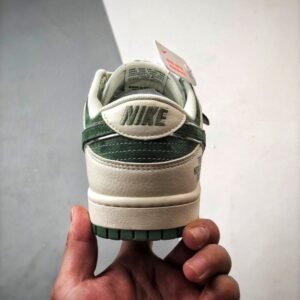 【AT3284】The North Face x Nikeのクラシックコラボレーションスポーツシューズ、Nike Dunk Low Retro North Face CDGミックスレザー アイボリー/グリーン ローカットカジュアルスポーツシューズ