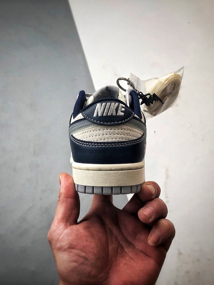 【AT3286】ファッションのレトロスタイル、Stüssy x Nike コラボレーションユニセックスシューズ Nike Dunk Low Retro Stüssy グレーとブルーのダブルフックローカットカジュアルスポーツシューズ