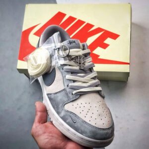 【AT3287】Nike x Stussy コラボレーションのヴィンテージスポーツシューズ - ユニークな迷彩デザインNike Dunk Low Retro ステューシー・ミッドナイトグレー染色ローカットカジュアルスポーツスニーカー