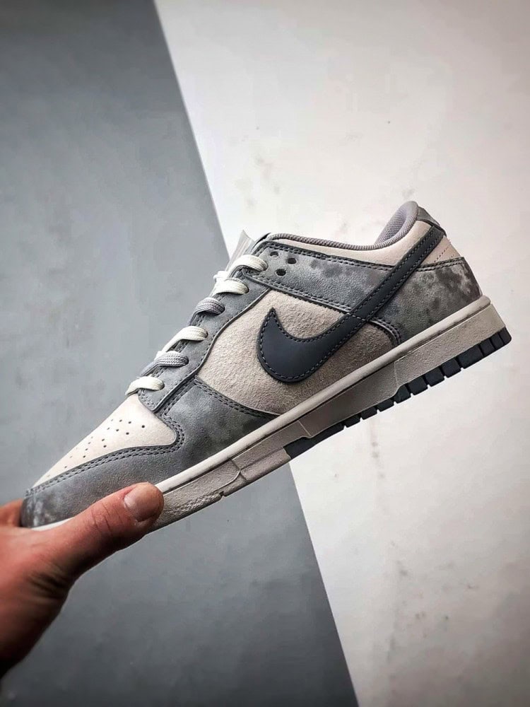 【AT3287】Nike x Stussy コラボレーションのヴィンテージスポーツシューズ - ユニークな迷彩デザインNike Dunk Low Retro ステューシー・ミッドナイトグレー染色ローカットカジュアルスポーツスニーカー