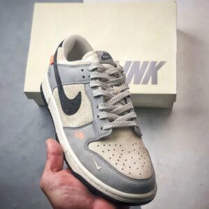 【AT3288】Nike x StussyのNike Dunk Low "Stussy"コラボスニーカーNike Dunk Low Retro ステューシー ミストグレー ブラック フック ローカット カジュアルスポーツシューズ
