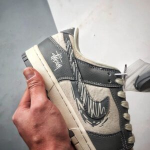 【AT3290】Nike x Stussy Nike Dunk Low “Stussy”コラボスニーカー Nike Dunk Low Retro ステューシー グレータウ ローヒール スニーカー