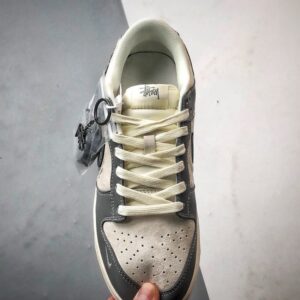 【AT3290】Nike x Stussy Nike Dunk Low “Stussy”コラボスニーカー Nike Dunk Low Retro ステューシー グレータウ ローヒール スニーカー
