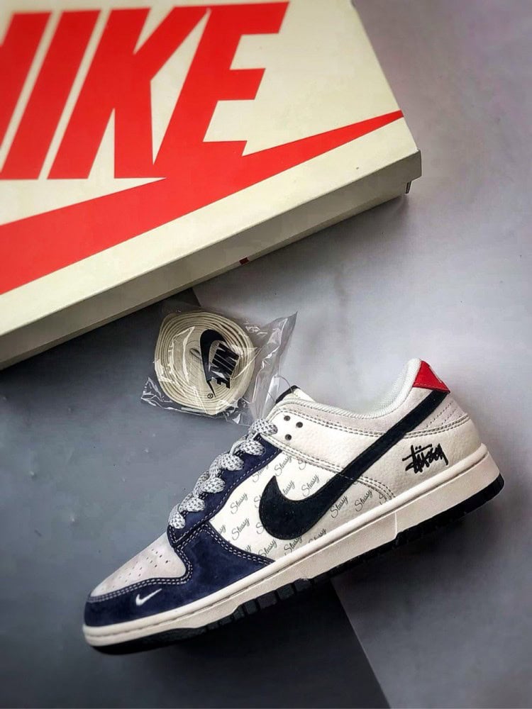 【AT3295】Nike Dunk x StussyコラボレーションスニーカーNike Dunk Low Retro、ステューシーホワイトブルーブラック、ローカットカジュアルスポーツシューズ