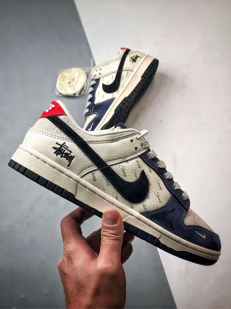 【AT3295】Nike Dunk x StussyコラボレーションスニーカーNike Dunk Low Retro、ステューシーホワイトブルーブラック、ローカットカジュアルスポーツシューズ