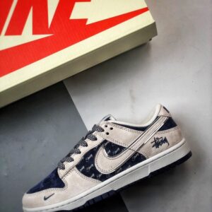【AT3301】Nike Dunk x Stussyのコラボクラシックスニーカー、Nike Dunk Low Retroがステューシーミディアムグレーとディープブルーシーディ 形式のスエードオープンロープレジャーシューズ